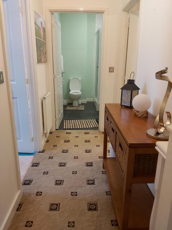 Sheffield City Centre , Free Wifi & Parking - Private Room - Shared House Esterno foto